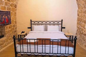 Majestic Manor  Otel