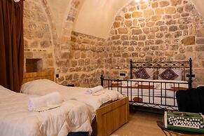 Majestic Manor  Otel
