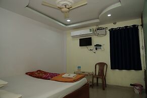 Hotel Mid Town Daringbadi