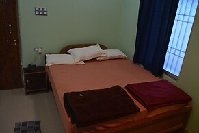 Hotel Mid Town Daringbadi