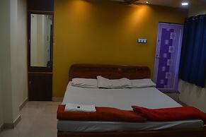 Hotel Mid Town Daringbadi