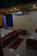 Hotel Mid Town Daringbadi