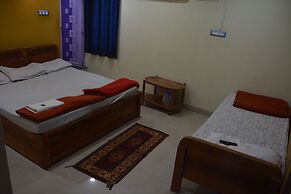 Hotel Mid Town Daringbadi