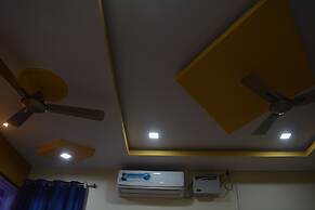 Hotel Mid Town Daringbadi