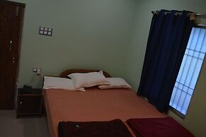 Hotel Mid Town Daringbadi