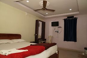 Hotel Mid Town Daringbadi