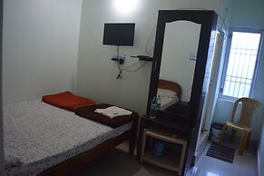 Hotel Mid Town Daringbadi