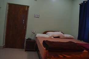 Hotel Mid Town Daringbadi