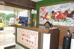Hotel Mid Town Daringbadi