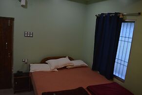 Hotel Mid Town Daringbadi