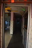 Hotel Mid Town Daringbadi