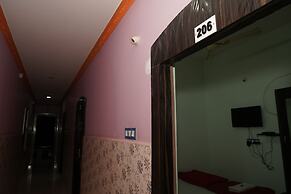 Hotel Mid Town Daringbadi