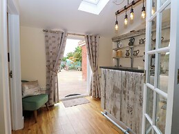 Honeysuckle Cottage