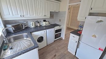 Herne Bay - House - Sleeps 7 - Parking