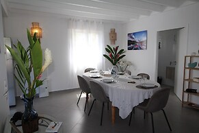 FLEUR DE CAFE RESIDENCE HOTELIERE