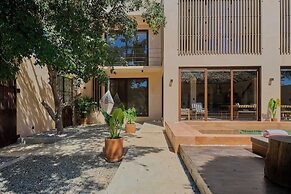 Casa Cambria