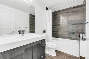 Toronto skyline suites