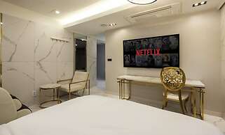 hotel 99 prestige
