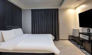 hotel 99 prestige
