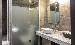 hotel 99 prestige