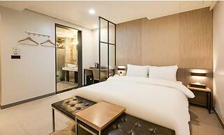 hotel 99 prestige