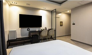 hotel 99 prestige
