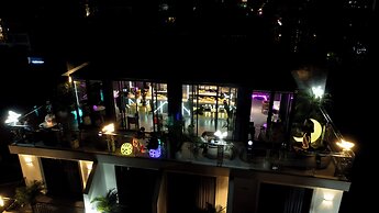 X-Digital Hotel
