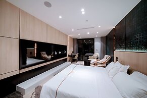 X-Digital Hotel