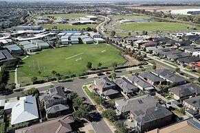 StayAU Pakenham 5 BRM Oasis Pet-friendly