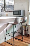 StayAU Newly Modern Comforts 3BRM Home Cranbourne