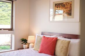 StayAU Newly Modern Comforts 3BRM Home Cranbourne