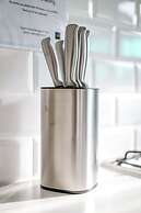 StayAU Newly Modern Comforts 3BRM Home Cranbourne