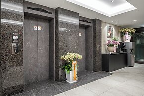 TheWall Hotel