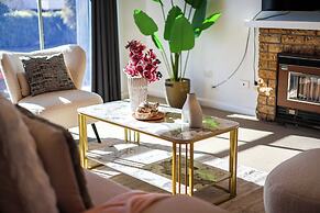 StayAU Private Two-Storey 6 Beds House Wendouree