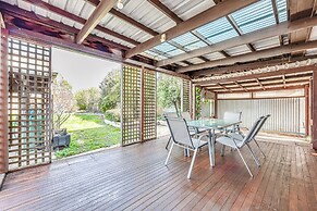 StayAU Private Two-Storey 6 Beds House Wendouree