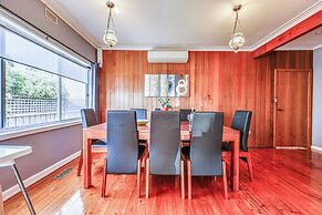 StayAU Private Two-Storey 6 Beds House Wendouree