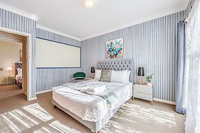 StayAU Private Two-Storey 6 Beds House Wendouree