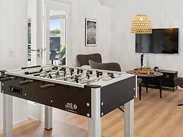 5 Star Holiday Home in Rodby