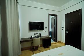 Belmond Hotel