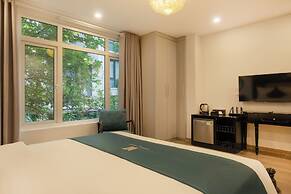 Hanoi Bliss Boutique Lo Ren