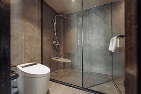 Futon Designer Hotel (Liberation Monument&Nanbin Road Store)