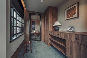 Futon Designer Hotel (Liberation Monument&Nanbin Road Store)