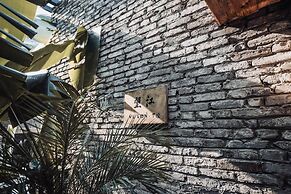 Futon Designer Hotel (Liberation Monument&Nanbin Road Store)