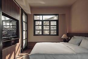 Futon Designer Hotel (Liberation Monument&Nanbin Road Store)