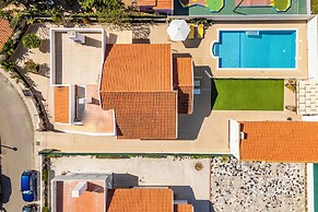 Solar do Castelo Villa with Pool