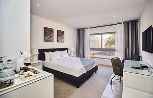 Cam's Suites