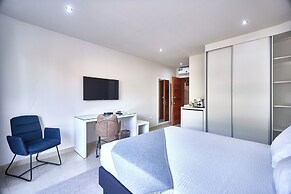 Cam's Suites