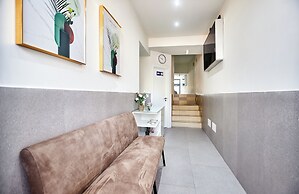 Cam's Suites