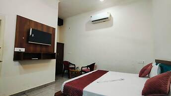 Hotel Moon -Near Bus Stand Panipat