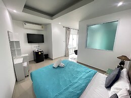 W-9 Hotel
